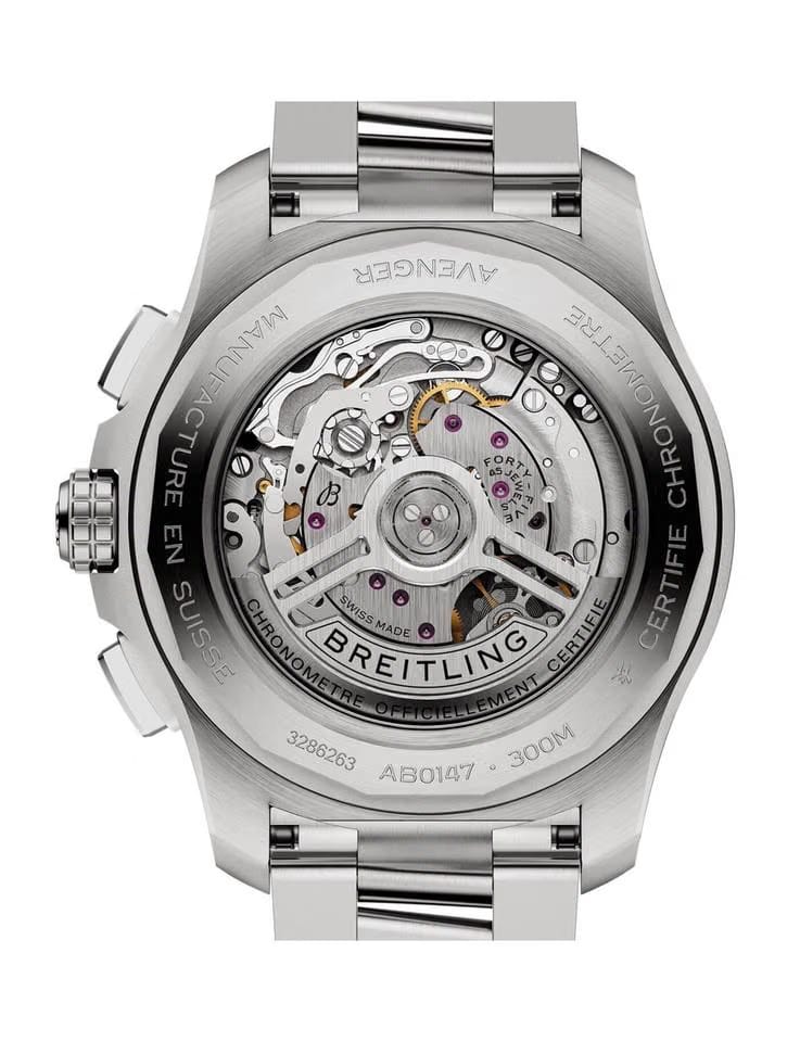 Breitling Avenger BO1 Chronograph 44 AB0147101 A1 A1