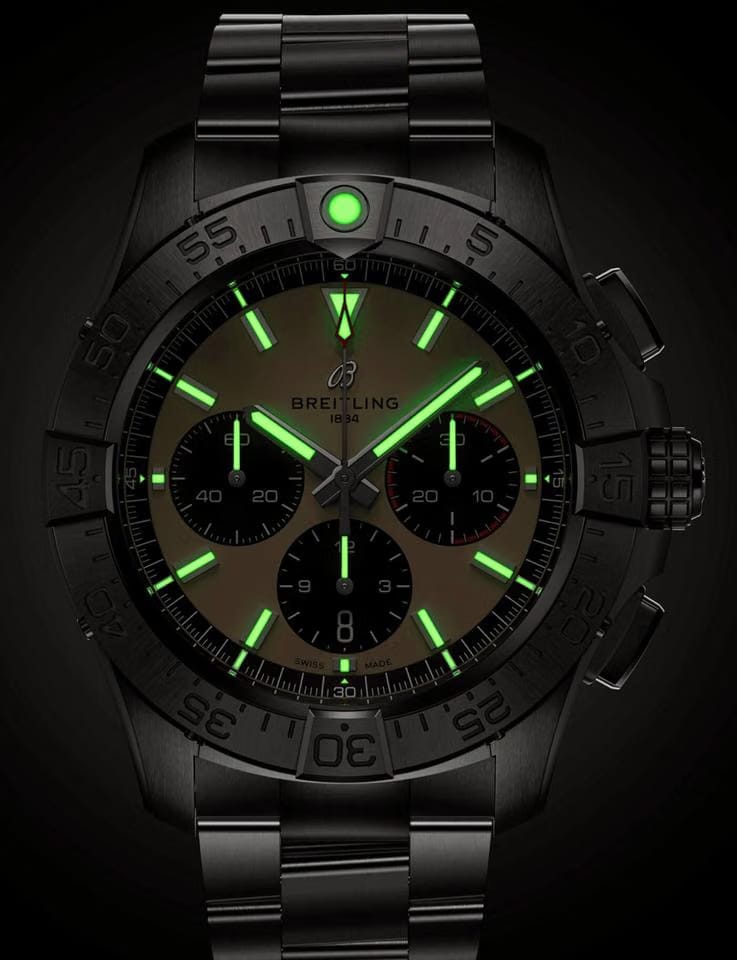 Breitling Avenger BO1 Chronograph 44 AB0147101 A1 A1