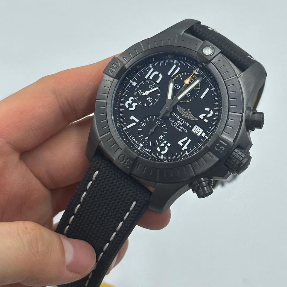Breitling Avenger Chronograph
