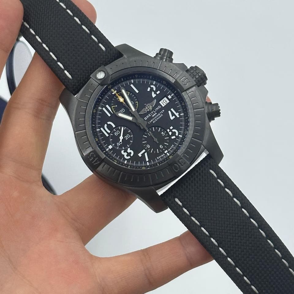 Breitling Avenger Chronograph
