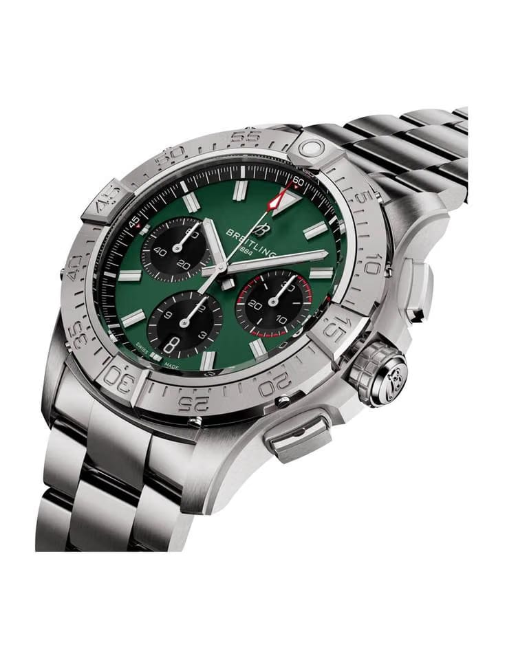 Breitling Avenger B01 Chronograph 42 AB0146101 L1 A1
