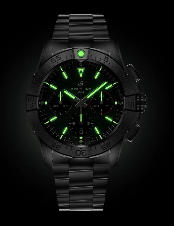Breitling Avenger B01 Chronograph 42 AB0146101 L1 A1