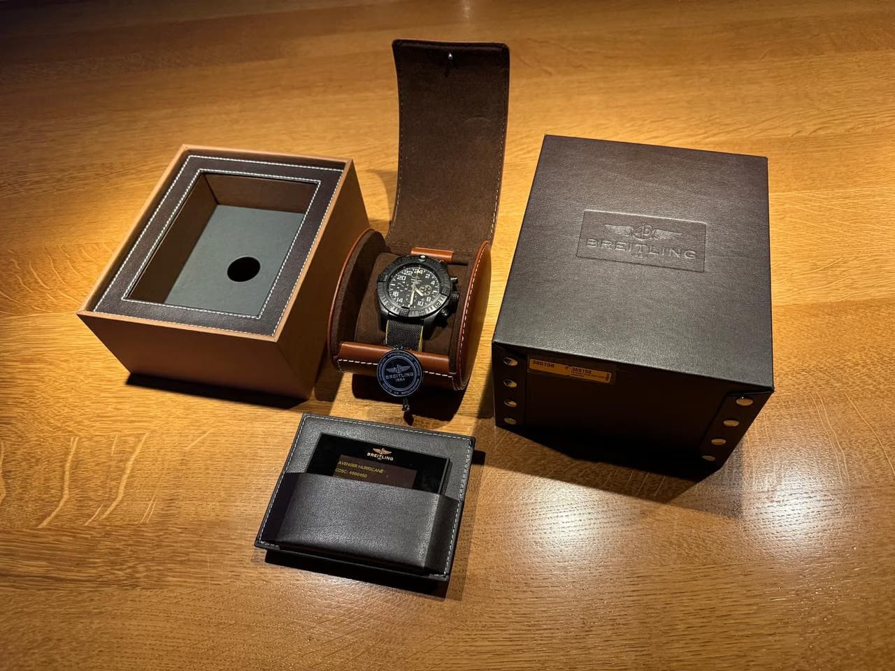 Breitling Avenger Hurricane50mm XB1210 E4/BE89