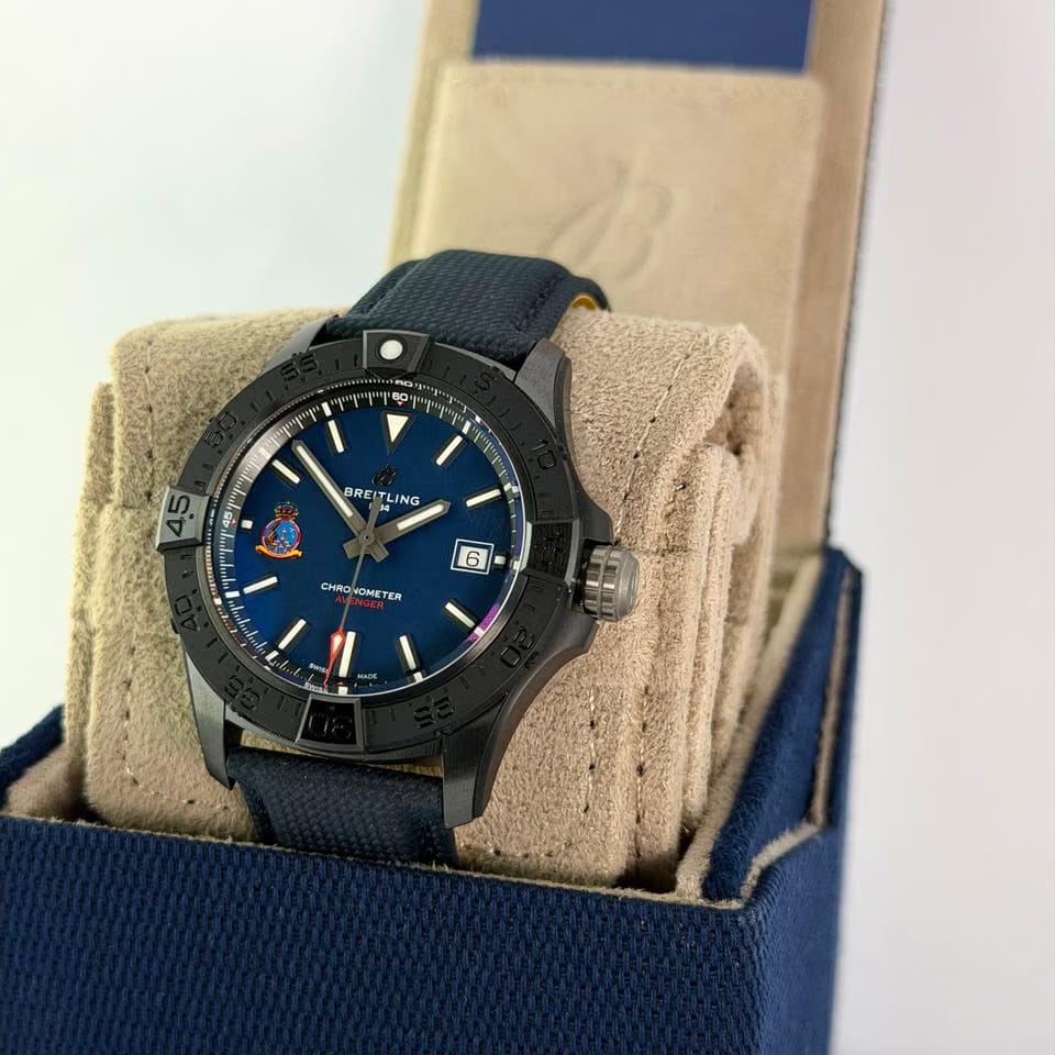 Breitling Avenger42 mm - S173282 A1 C1 X1 - Night Mission Patrulla Águila Limited Edition