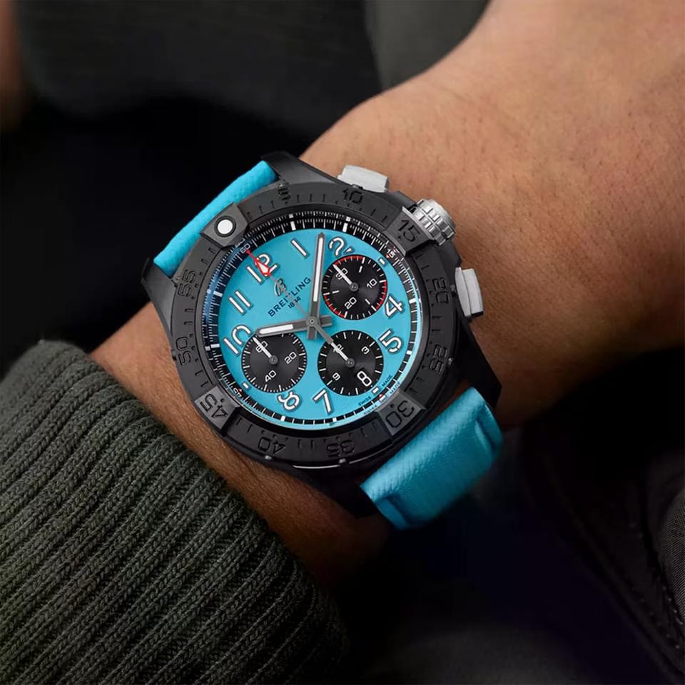 Breitling Avenger B01 Chronograph 42 Night Mission Avenger New 2025