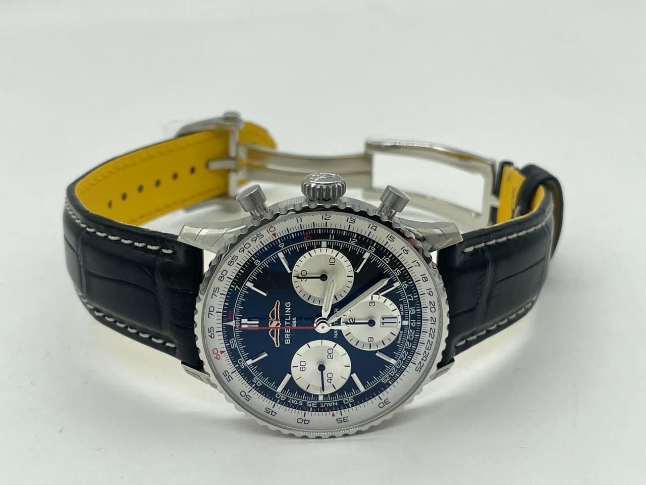 Breitling Navitimer 1 B01 Chronograph41 Automatic Black Dial Leather Strap AB0139211 B1 P1 Full set