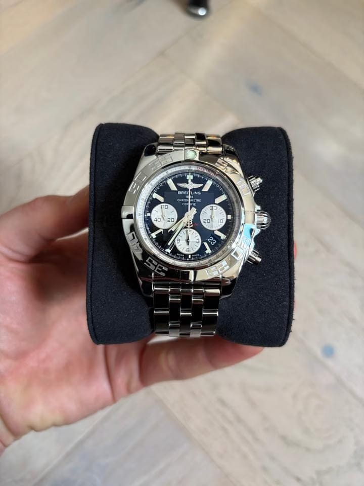 Breitling Chronomat 44 B01 AB0110