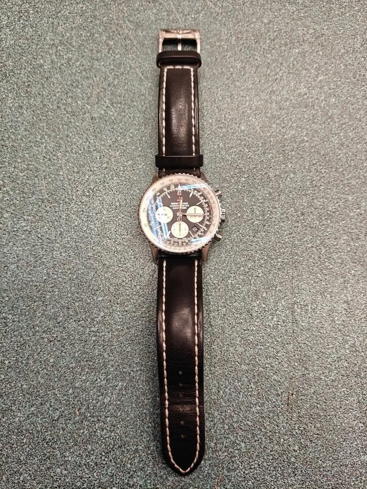 Breitling Navitimer 1 B01 Chronograph43 Breitling Navitimer B01 - Full Set