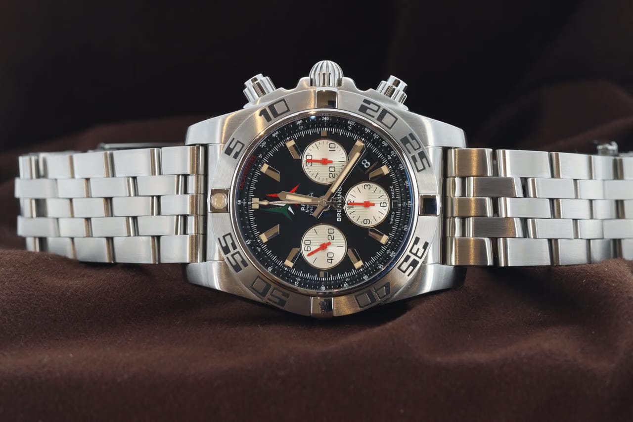 Breitling Chronomat 44 Frecce Tricolori 44mm Chronograph - Steel AB01104 D/BC62