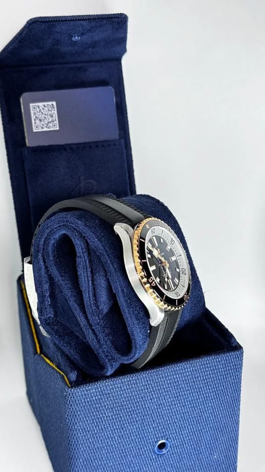 Breitling Superocean 42 Automatic 42 - U17375211 B1 S1 - Steel + GOLD
