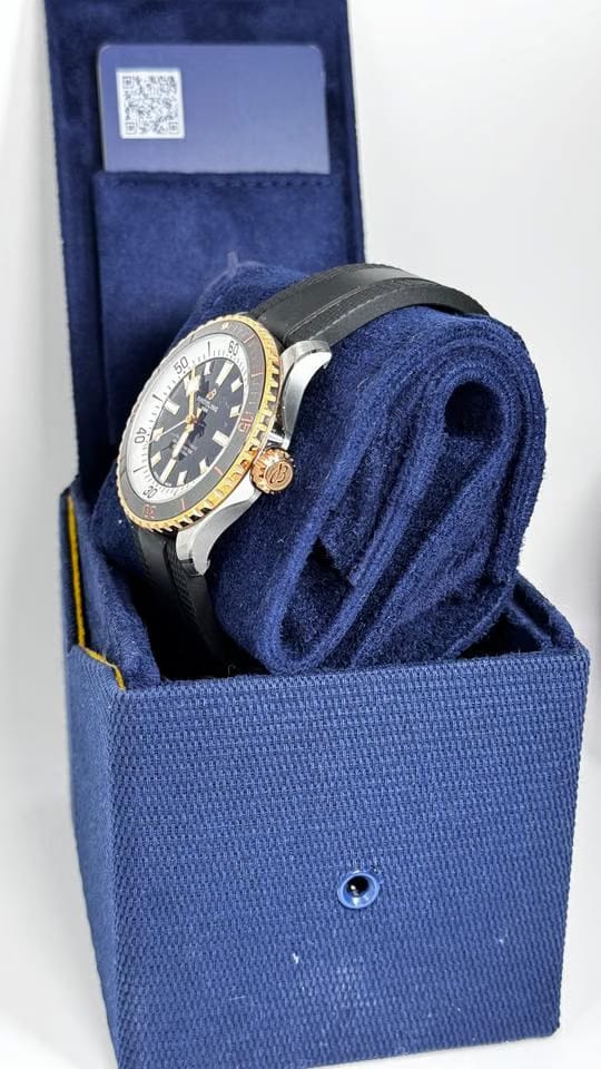 Breitling Superocean 42 Automatic 42 - U17375211 B1 S1 - Steel + GOLD
