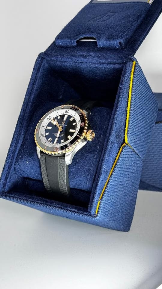 Breitling Superocean 42 Automatic 42 - U17375211 B1 S1 - Steel + GOLD