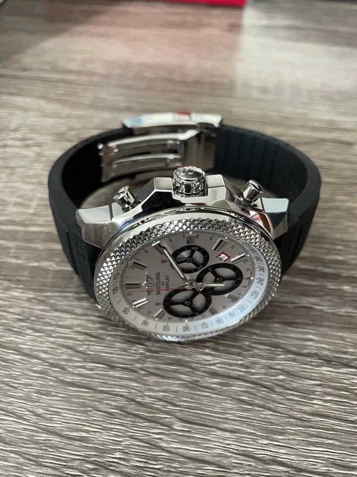 Breitling Bentley Barnato Rcing
