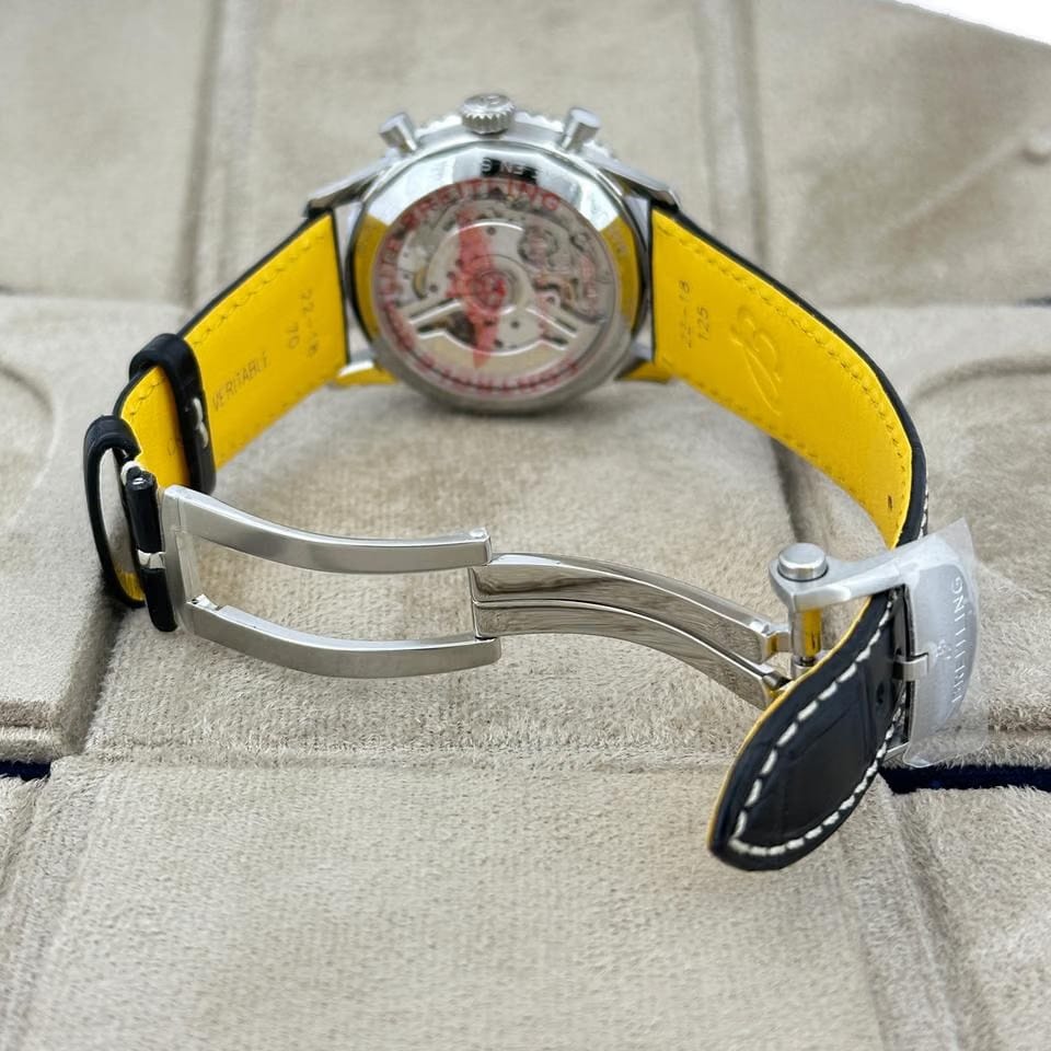 Breitling Navitimer 1 B01 Chronograph UNWORN 2025 Navitimer B01 Chronograph AB0139241 C2 P1 box & papers