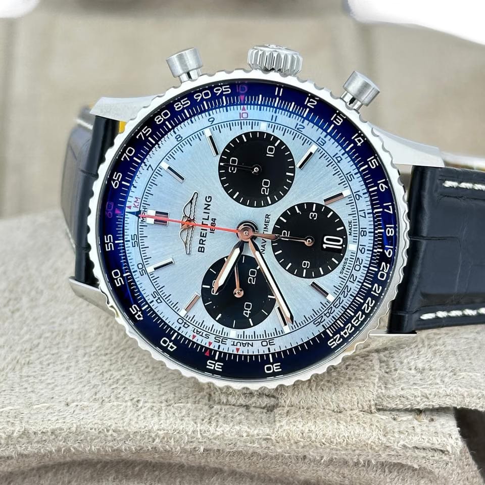 Breitling Navitimer 1 B01 Chronograph UNWORN 2025 Navitimer B01 Chronograph AB0139241 C2 P1 box & papers