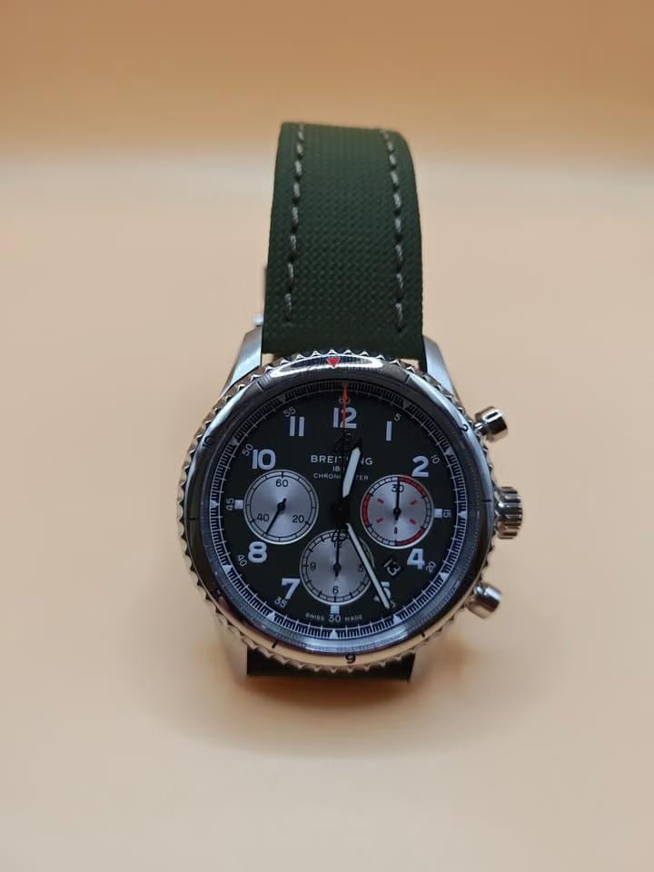 Breitling Aviator 8 B01 Chronograph 43 Curtiss Warhawk Full Set - Wie Neu