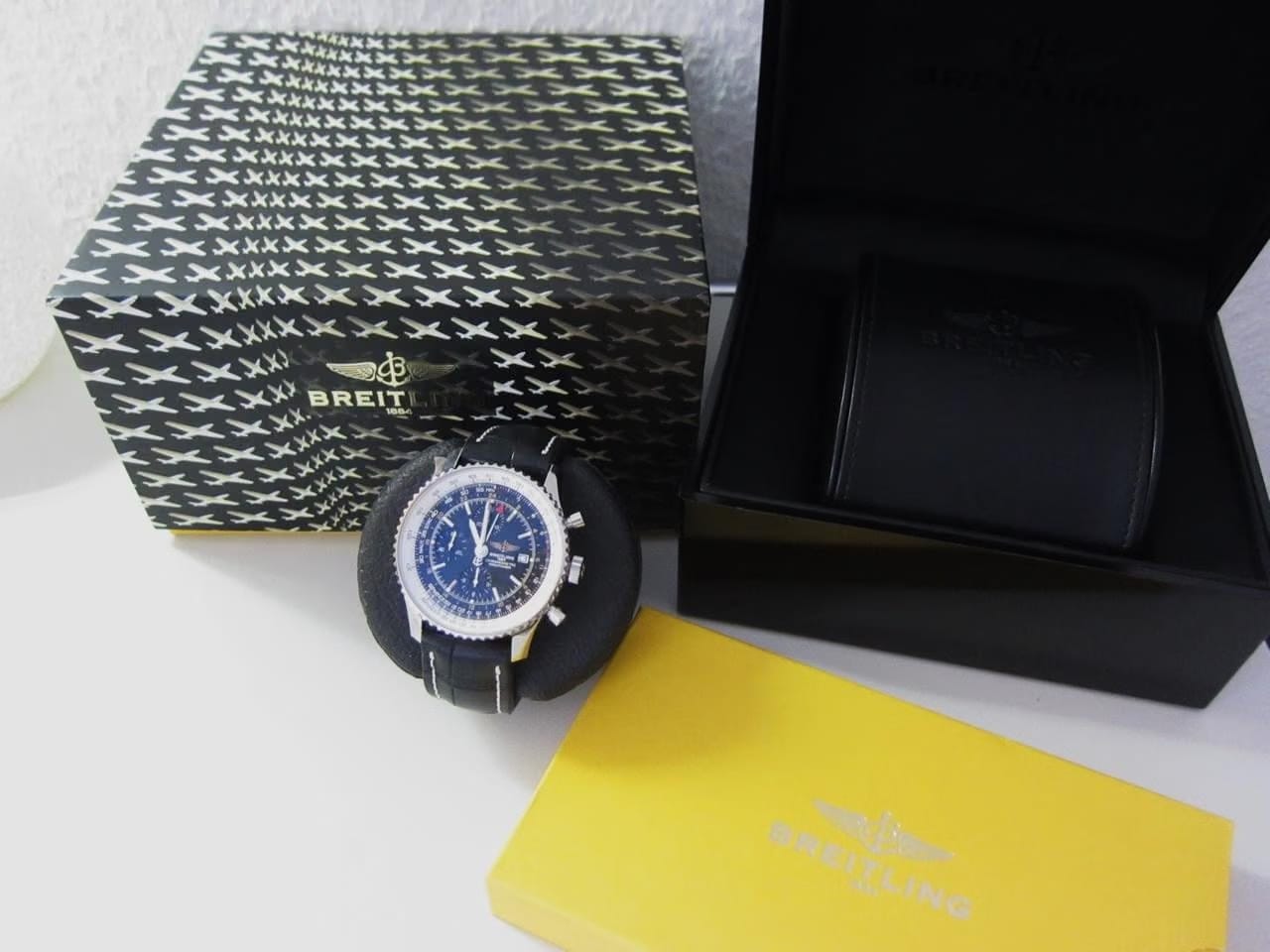 Breitling Navitimer World Box & Papiere Revision bei Breitling 10/2025