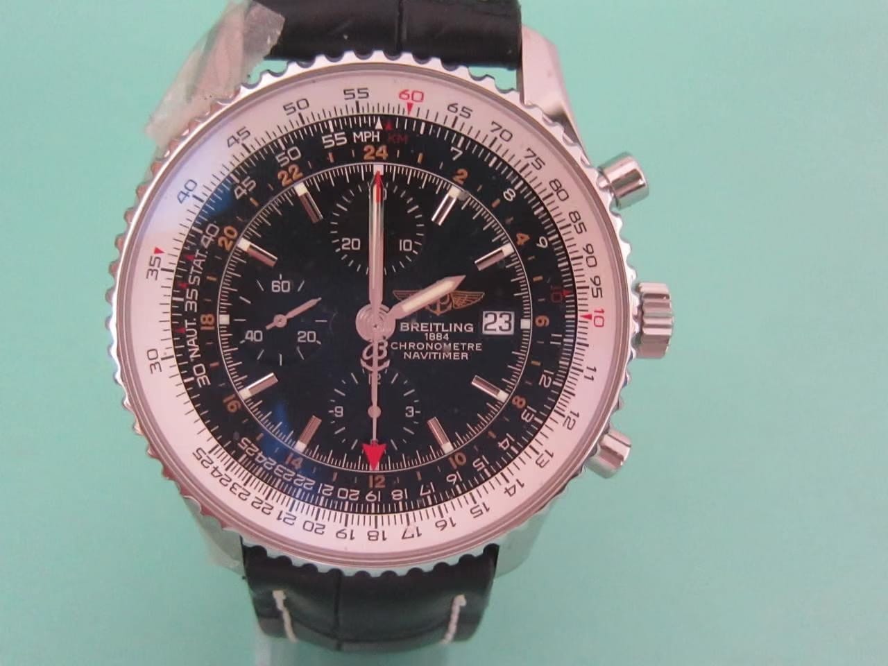 Breitling Navitimer World Box & Papiere Revision bei Breitling 10/2025