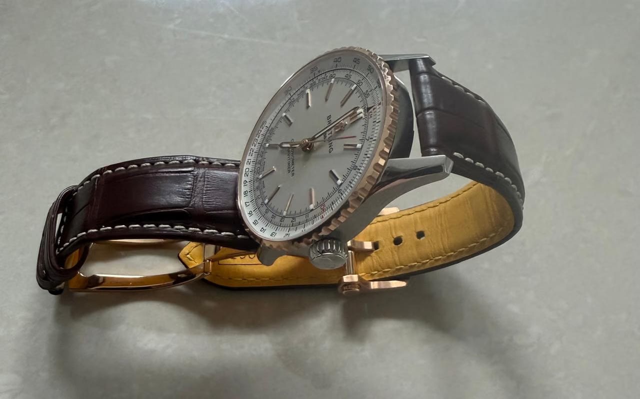 Breitling Navitimer Automatic 41 Full Set. Original box and papers. MINT. NO TAX