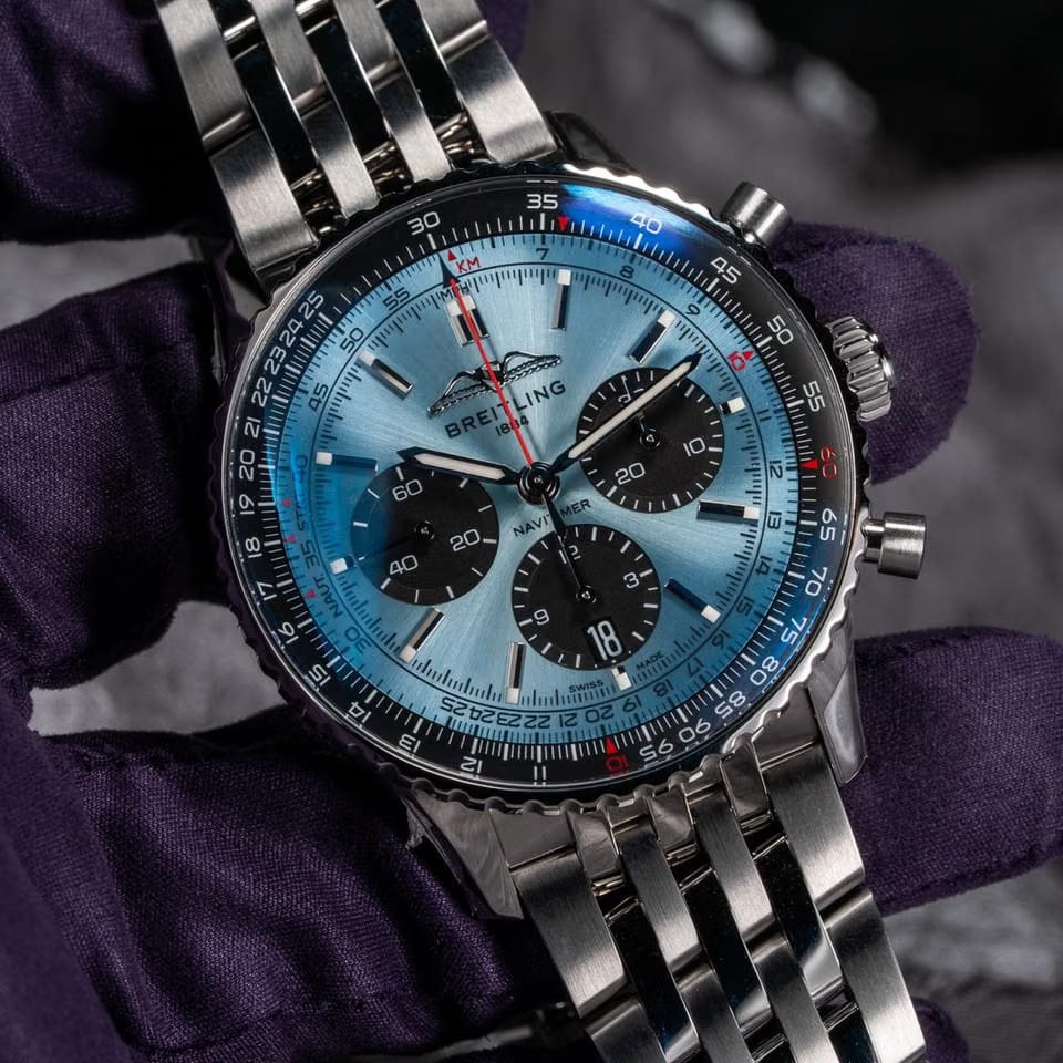Breitling Navitimer 1 B01 Chronograph43 "Ice Blue" B01 - Brand New Stickered - AOPA Logo