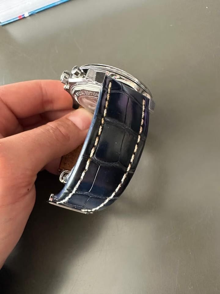 Breitling Bentley B05 Unitime AB0521
