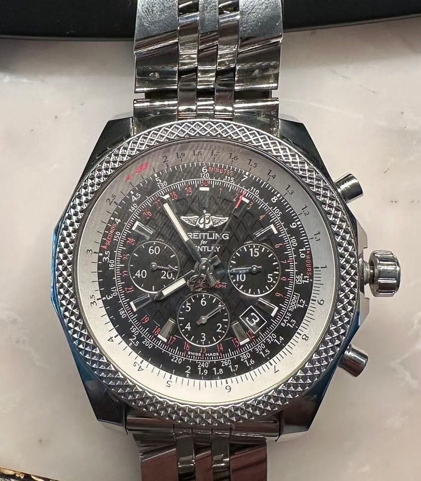 Breitling Bentley B06 AB061112/BD80/990 A