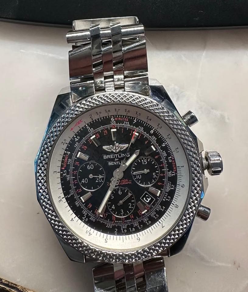 Breitling Bentley B06 AB061112/BD80/990 A