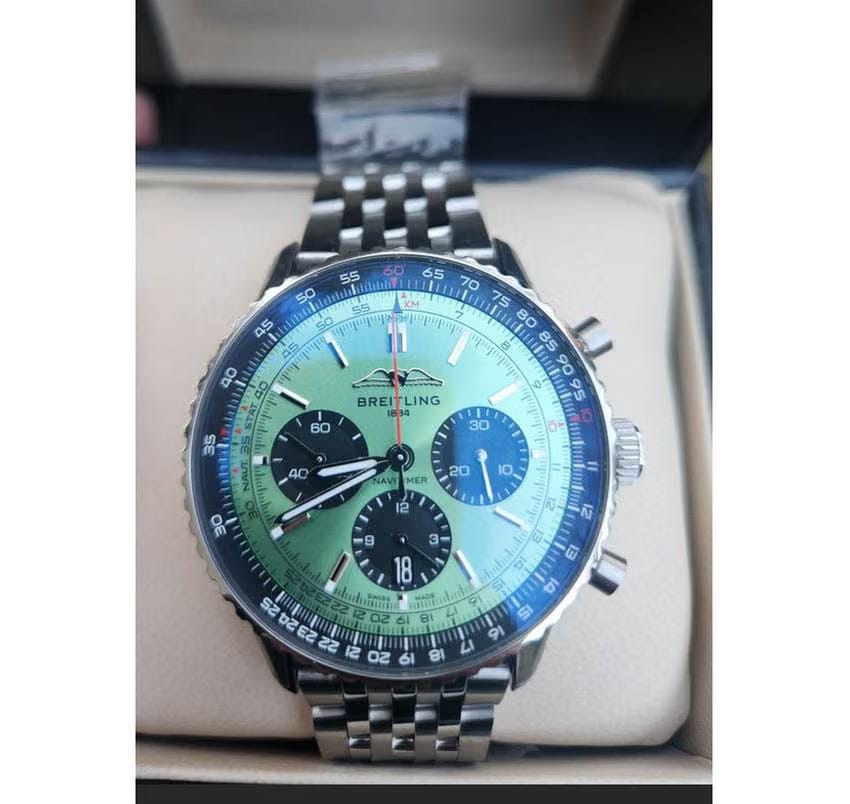 Breitling Navitimer 1 B01 Chronograph Green Dial 43 NEW UNWORN AB0138241 L1 A1