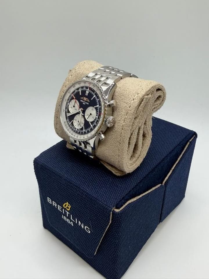 Breitling Navitimer 1 B01 Chronograph41mm 25-Year Condition S (AB0139)