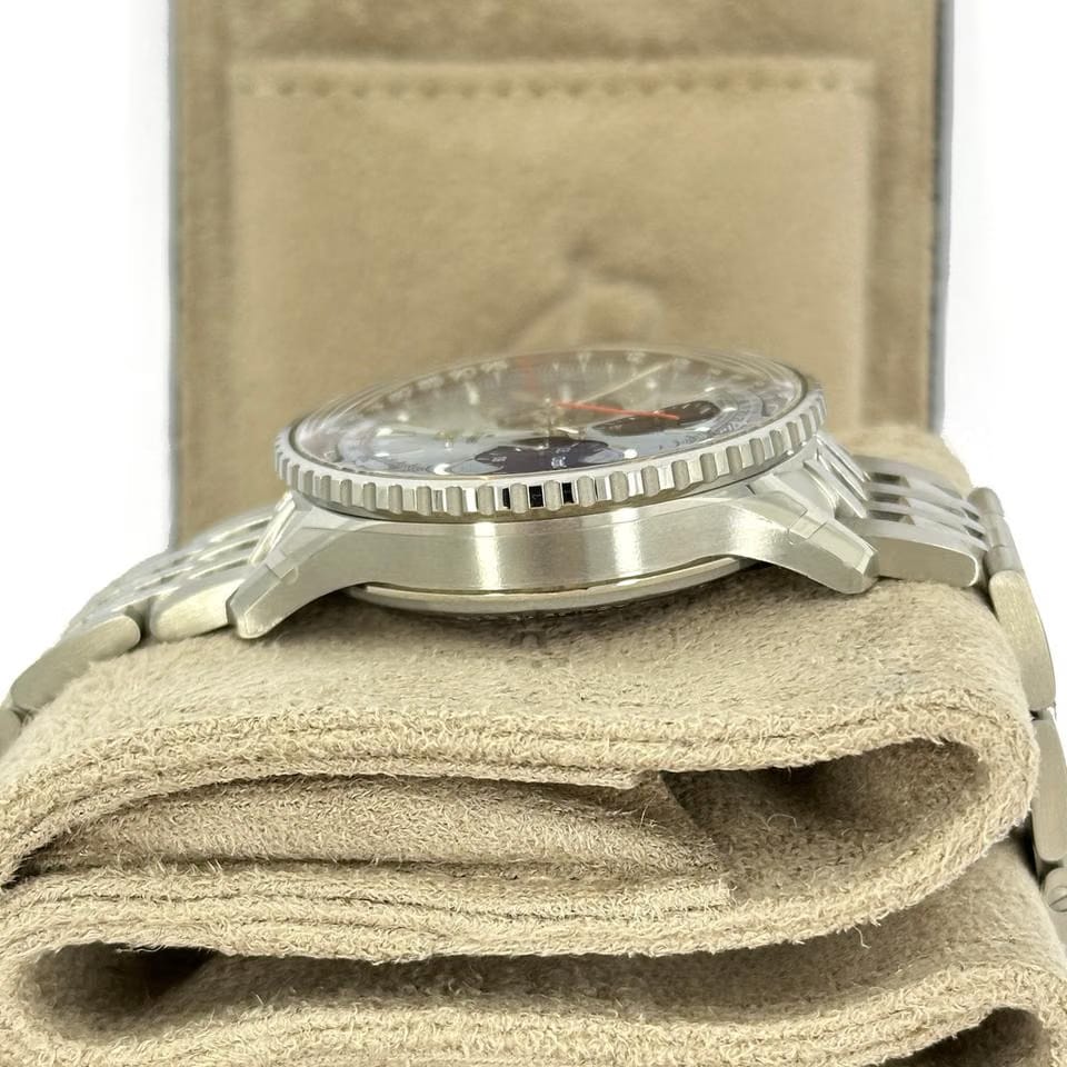 Breitling Navitimer 1 B01 Chronograph UNWORN 2025 Navitimer B01 Chronograph 41 AB0139241 C2 A1 box & papers