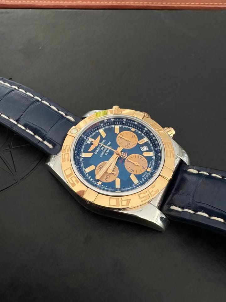 Breitling Chronomat 44 SALE 10/10 RARE 1 OWNER 18 K “ROSE” GOLD BLUE ALLIGATOR STRAP