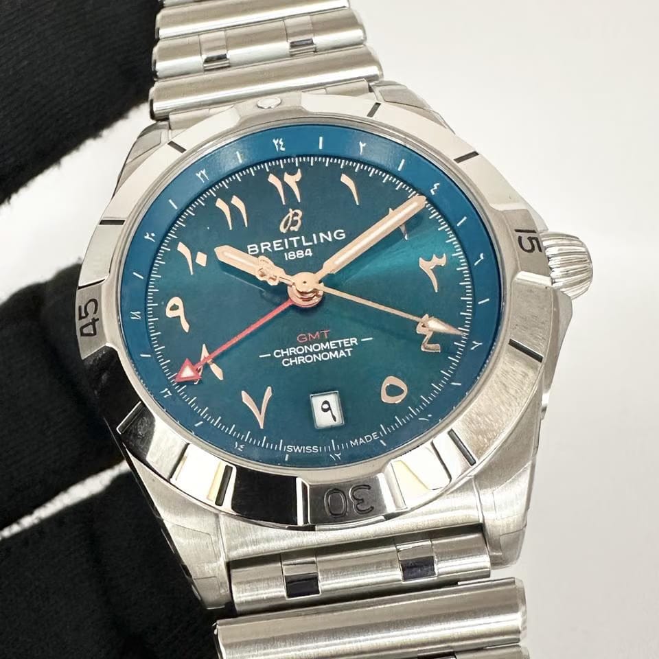 Breitling Chronomat GMTAutomatic GMT 40 Middle East Special Edition Limited to 200 Pieces Arabic Dial 2025