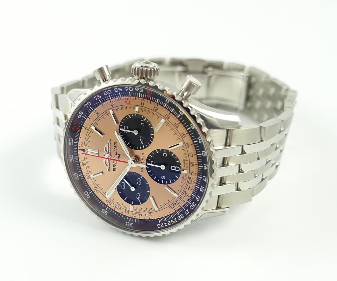 Breitling Navitimer 1 B01 Chronograph43 Full Set / New Watch