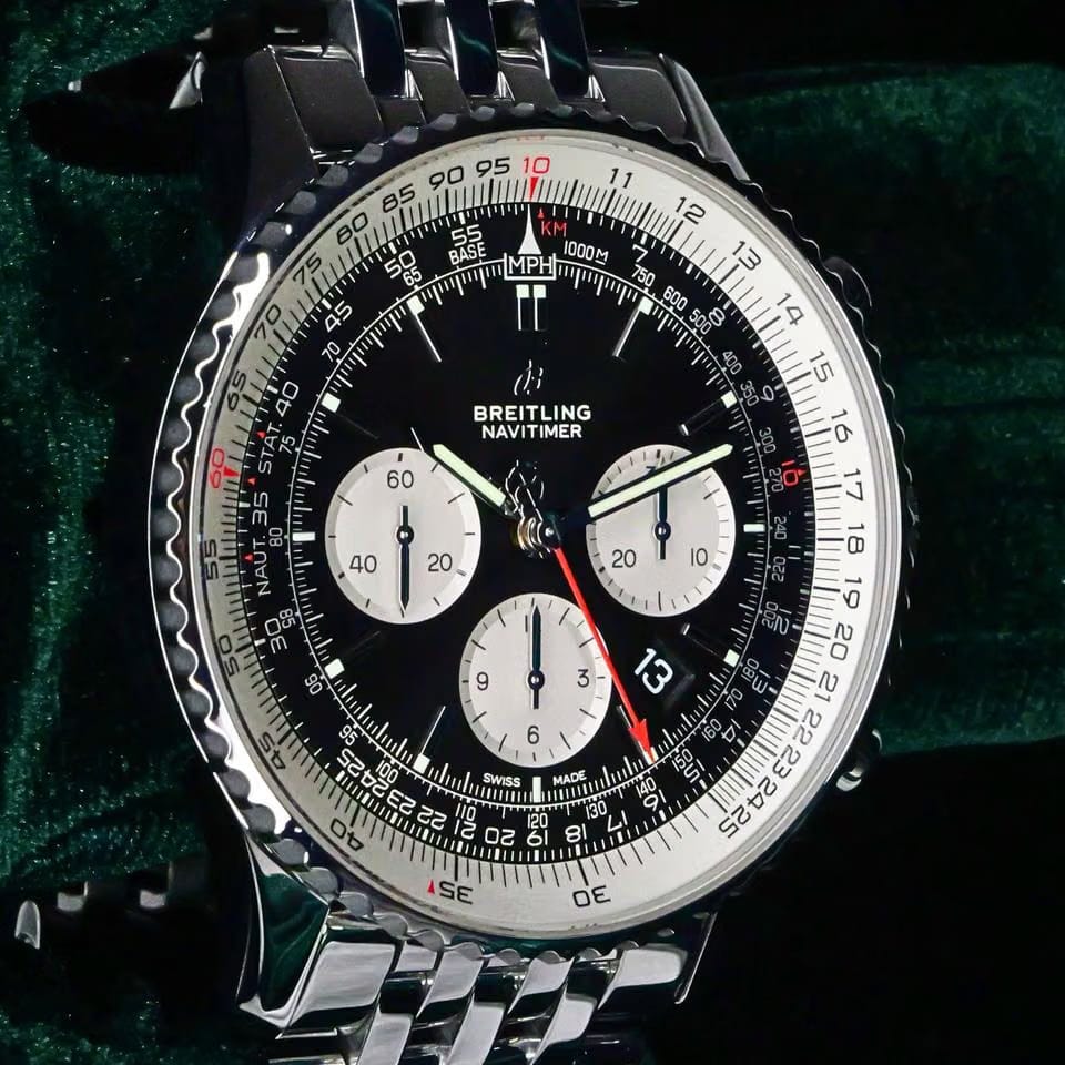 Breitling Navitimer 1 B01 Chronograph MINT FULL SET Navitimer 1 B01 Chronograph Black Dial Stainless Steel 46mm AB0127211 B1 A1