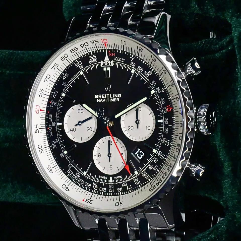 Breitling Navitimer 1 B01 Chronograph MINT FULL SET Navitimer 1 B01 Chronograph Black Dial Stainless Steel 46mm AB0127211 B1 A1