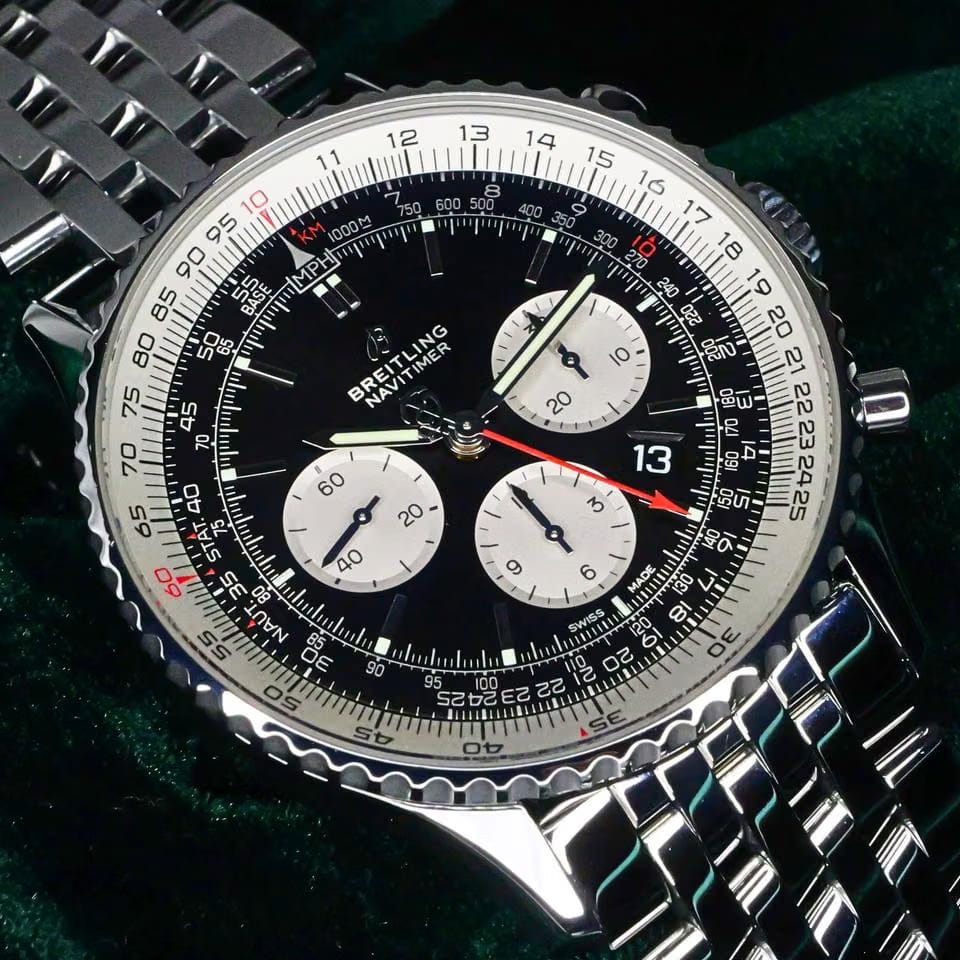 Breitling Navitimer 1 B01 Chronograph MINT FULL SET Navitimer 1 B01 Chronograph Black Dial Stainless Steel 46mm AB0127211 B1 A1