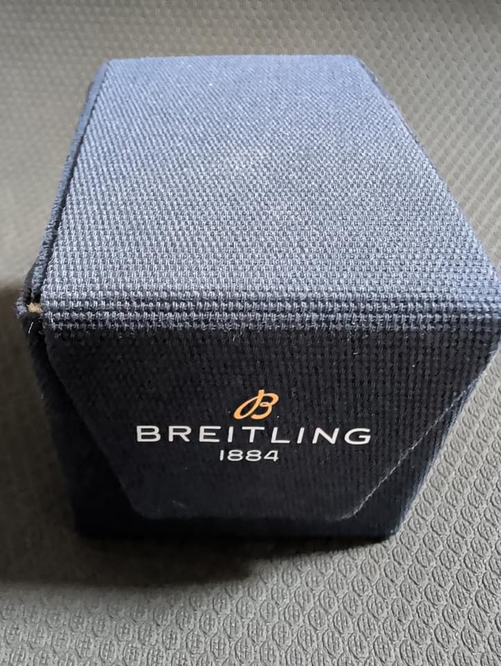 Breitling Superocean 36 Automatic 36 FULL SET NUOVO 2 CINTURINI