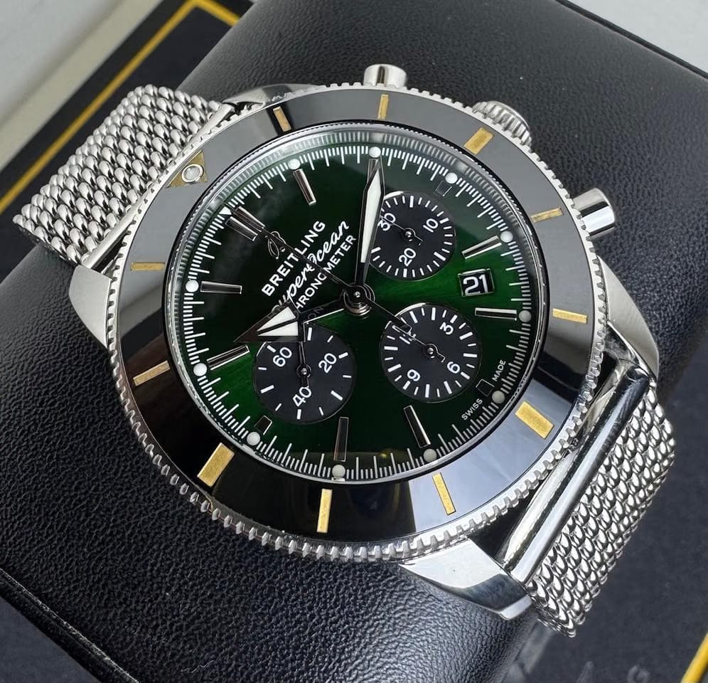 Breitling Superocean Heritage Chronograph B01 Chronograph 44 Full set beutifull close to "unused" Limited to 500 pcs.