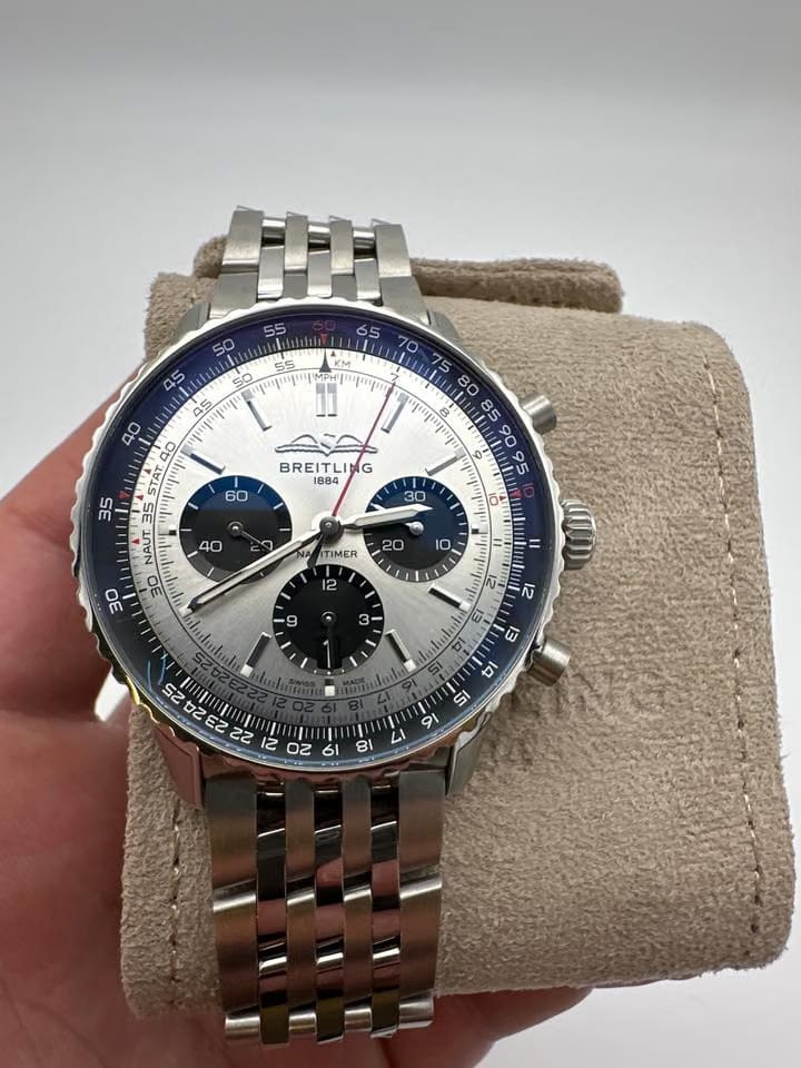 Breitling Navitimer 1 B01 Chronograph43 Unworn Full Set Warrany Till 08/2025