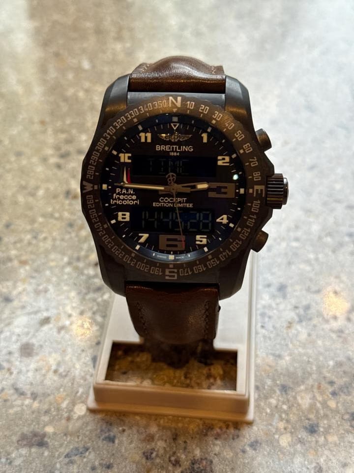 Breitling Cockpit B50 Limited Edition Tricolore Cockpit B50 VB50101 W