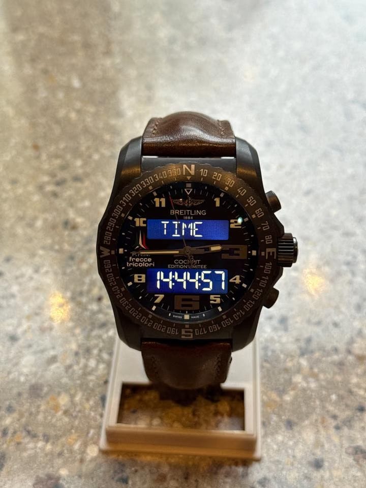 Breitling Cockpit B50 Limited Edition Tricolore Cockpit B50 VB50101 W