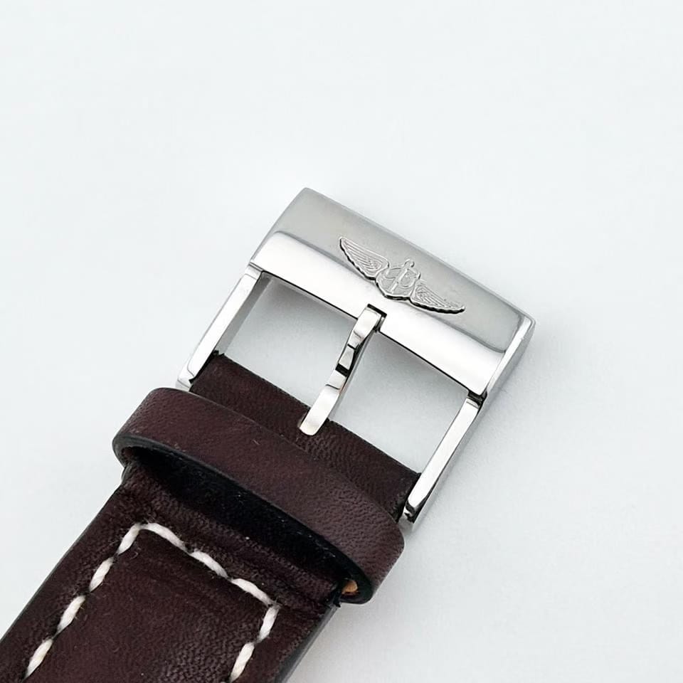 Breitling Chronomat 44orologio uomo / quadrante argentato sierra / cassa acciaio / cinturino pelle marrone - REF. AB011012/G684/437 X