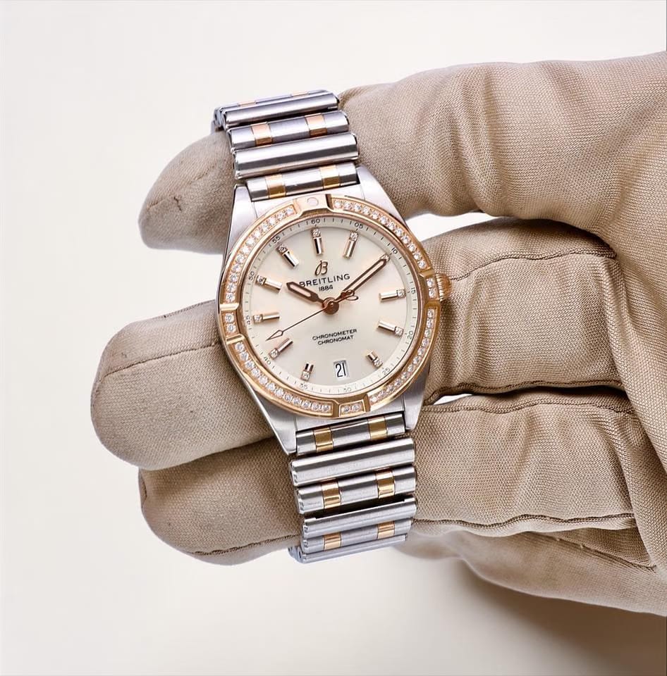 Breitling Chronomat32 - Rose Gold Steel - Silver with Factory Diamonds 99% UNWORN Box & Papers 2024