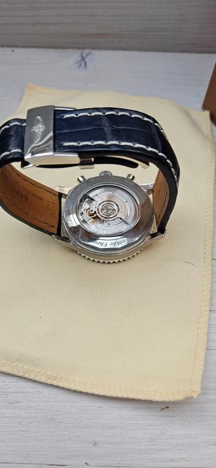 Breitling Navitimer01 B01 Chronograph 46 Neuzustand! 8 Jahre Garantie! In der Schweiz gekauft.