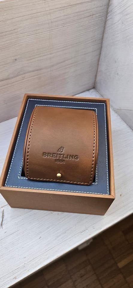 Breitling Navitimer01 B01 Chronograph 46 Neuzustand! 8 Jahre Garantie! In der Schweiz gekauft.