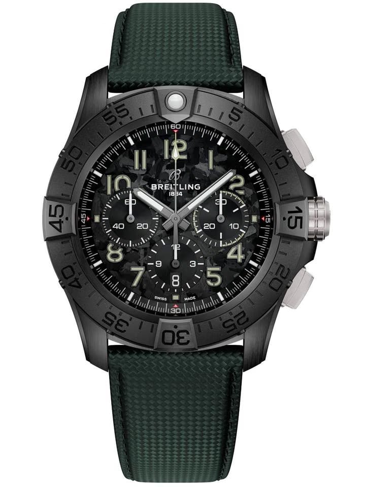 Breitling Super Avenger B01 Chronograph 46 Night Mission - Carbon - Grün