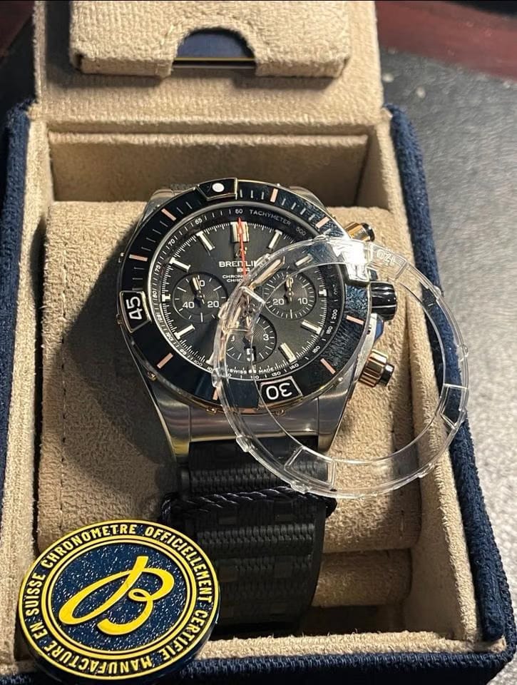 Breitling Chronomat UB0136251 B1 S1