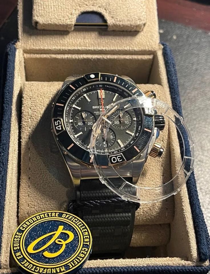 Breitling Chronomat UB0136251 B1 S1