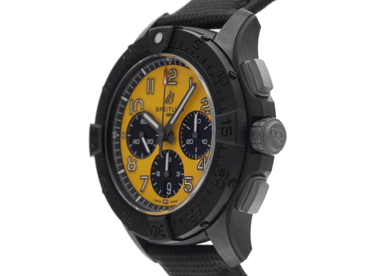 Breitling Avenger B01 Night Mission Ref.SB0147101 I1 X2 2025 Full Set Ungetragen Avenger B01 Chronograph Night Mission Faltschließe