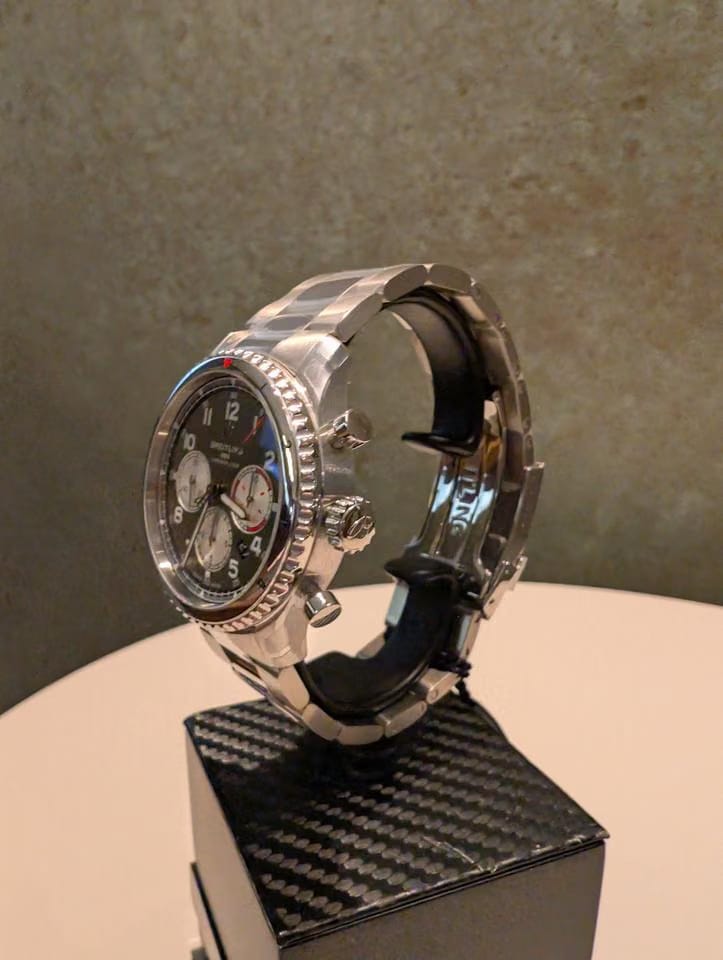 Breitling Aviator 8 B01 Chronograph 43 Curtiss Warhawk Full set - new